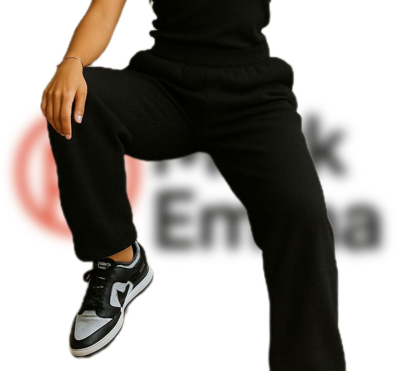 Essential Wide-Leg Sweatpant – Black